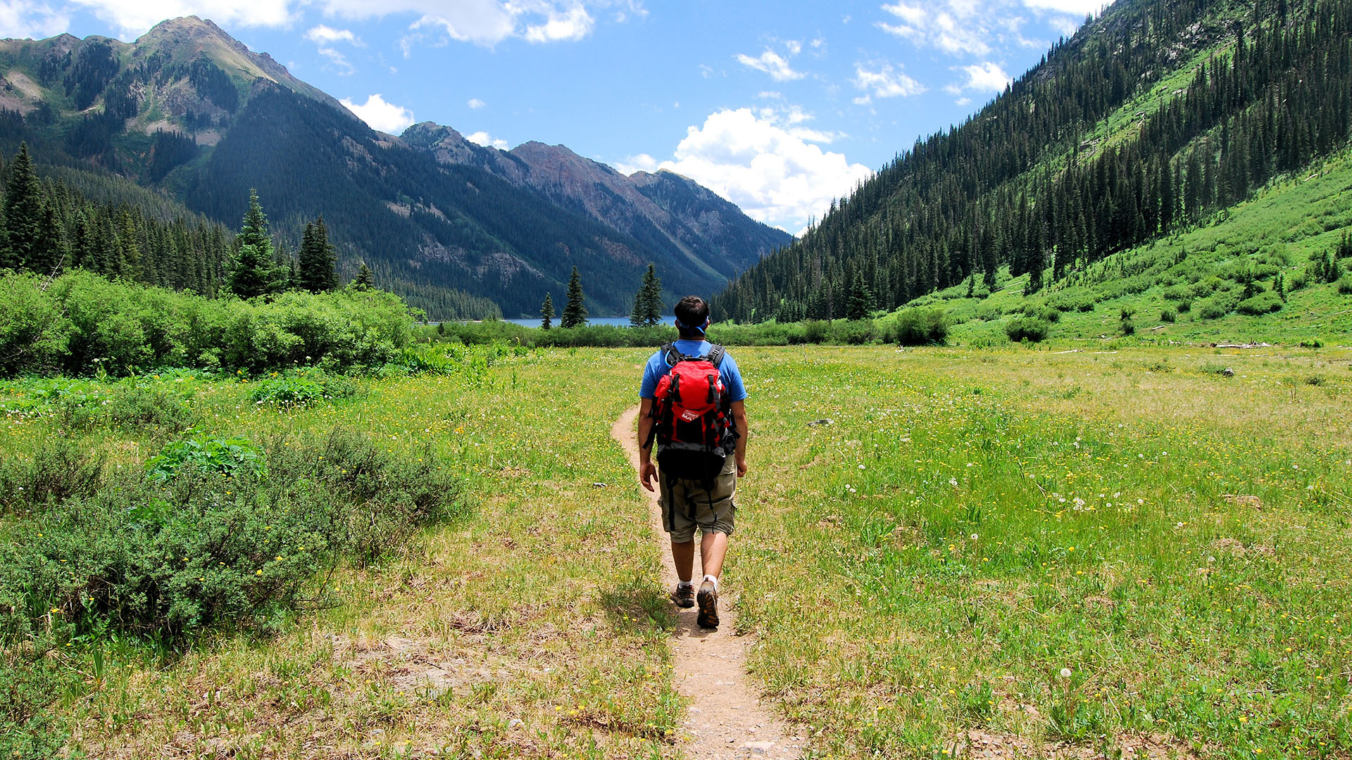 backpack mountains